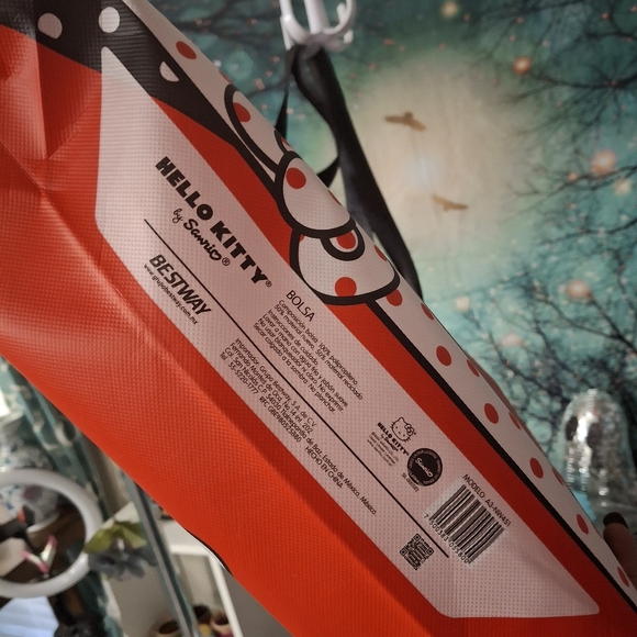 Hello Kitty Tote Bag - Picture 5 of 8